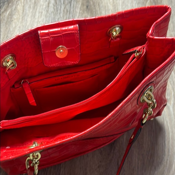 Liz Claiborne Red Crocodile-Embossed Purse/Tote Bag - Picture 2 of 12